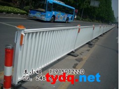 公路护栏