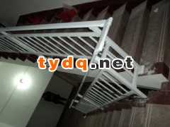 供应铁艺楼梯图2