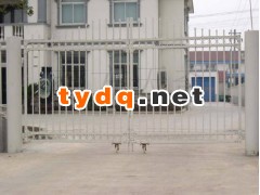 供应铁艺大门 铁艺栅栏门 锌钢大门 庭院门 小区门图3
