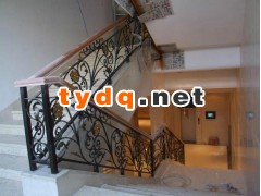 绵阳铁艺楼梯批发图3