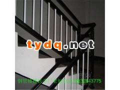 铁艺楼梯扶手图1
