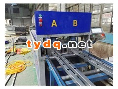 两工位全自动冲孔机,数控冲孔机可同时冲两到四支管材不等