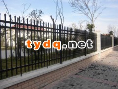 锌钢护栏图1