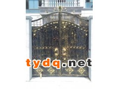 常熟别墅铁艺门定做图2