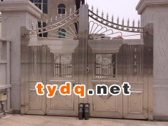 成都别墅铁艺大门阿尔卡诺电动平开门机  豪华大门的配置图3