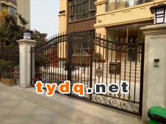 专业定制铁艺栏杆【镇江】图3