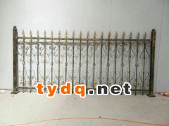 铁艺院墙栏杆栅栏隔离栏围挡围墙道路护栏防爬锌钢铁护栏图2