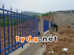 铁艺护栏院墙栏杆栅栏隔离栏围挡围墙道路护栏防爬锌钢铁护栏图3