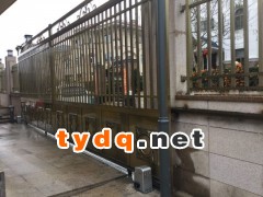 建筑装饰装修工程配套使用开门机图3