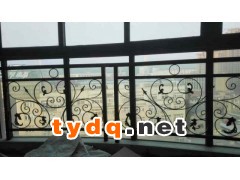 镇江铁艺制作旋转楼梯图3