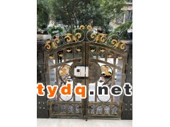 镇江铝合金大门/护栏/栏杆/楼梯图2