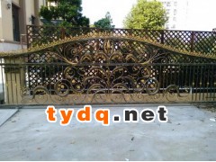 无锡高档别墅铝艺大门图2